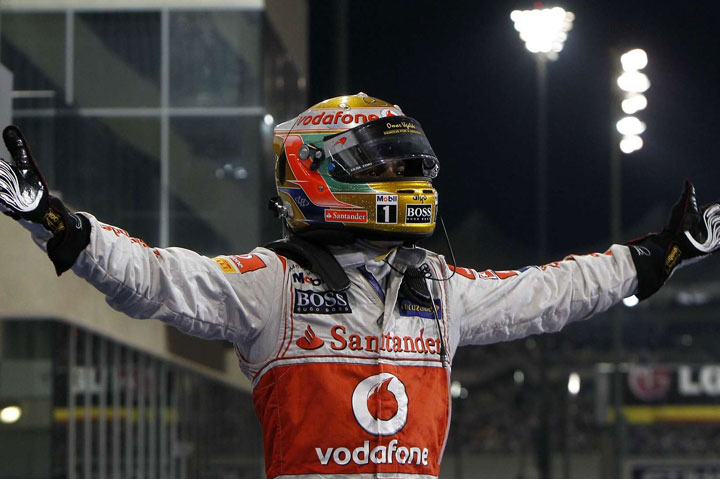 Abu-Dhabi-Lewis-Win
